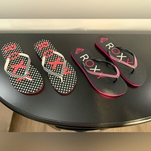 TWO PAIR size 8 brand new ROXY Flip Flops